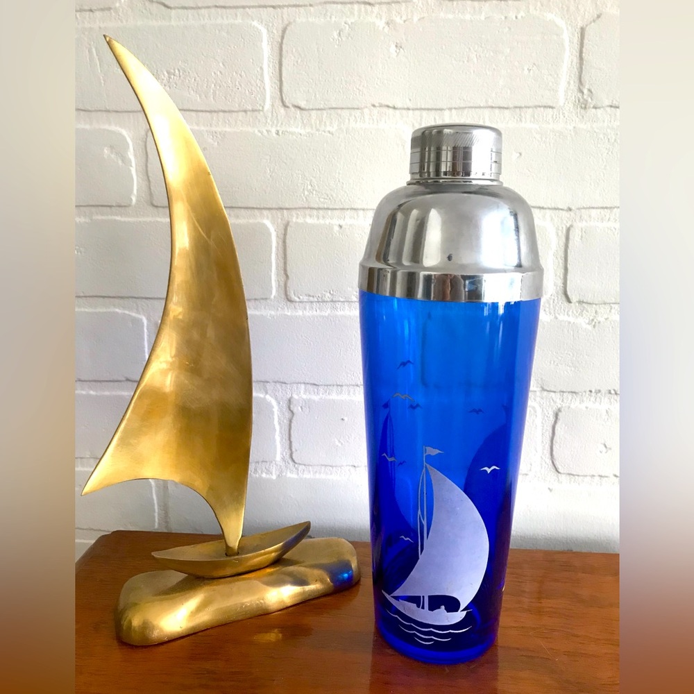 Magnifique Shaker en verre bleu cobalt.  HAzel-Atlas 1930